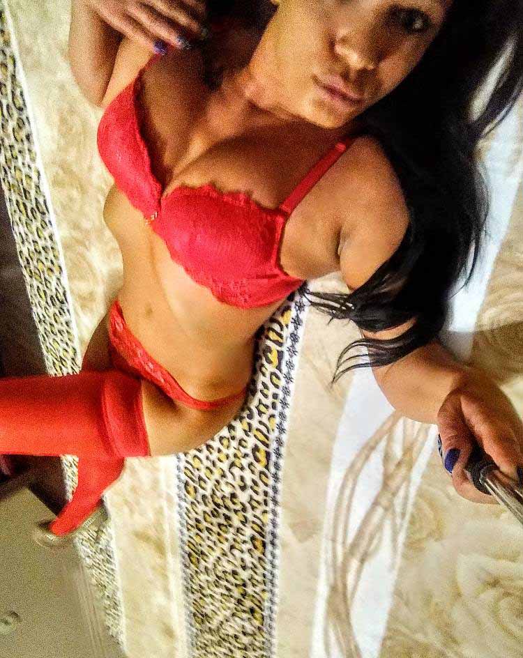 Yerli Ümraniye Escort Bayanlar
